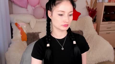 Lisa Moore online show from February 18, 7:52 am