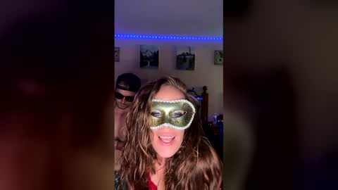lisamorton online show from May 30, 6:56 am