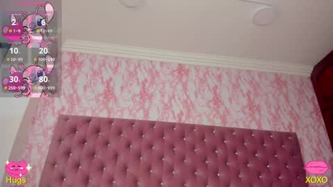 lisawalker_ online show from February 18, 6:04 pm