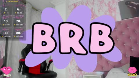 lisawalker_ online show from December 4, 6:00 pm