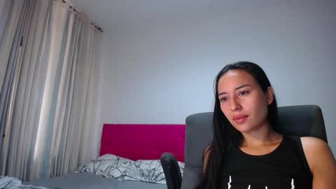 Lisa online show from November 6, 12:30 pm