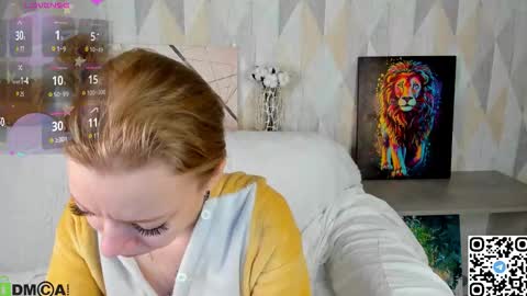 Snapshot of lissa_kitsune chatting on September 9, 8:25 am Lissa online show from September 9, 8:25 am