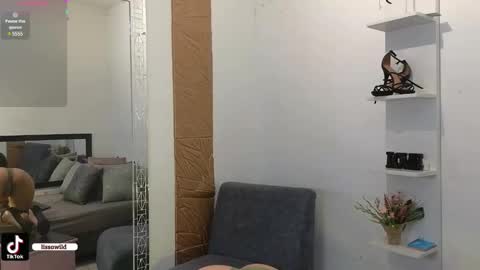 Snapshot of lissawild_ chatting on February 25, 2:48 pm ss online show from February 25, 2:48 pm