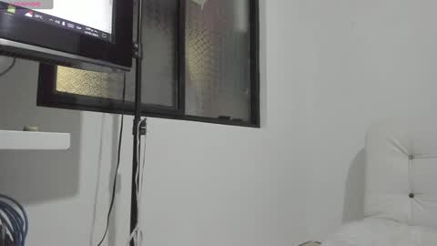 Snapshot of lisvandre chatting on January 24, 7:07 pm Lis online show from January 24, 7:07 pm