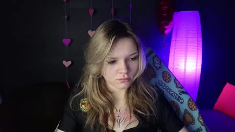 Snapshot of litabrom chatting on February 17, 1:04 am Lena online show from February 17, 1:04 am