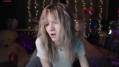 Lena online show from February 21, 10:40 am