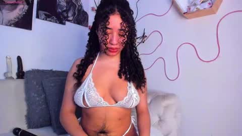Aillyn  online show from March 3, 1:12 pm