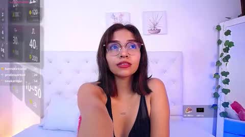 Snapshot of litleslut_ chatting on September 10, 4:02 am litleslut_ online show from September 10, 4:02 am