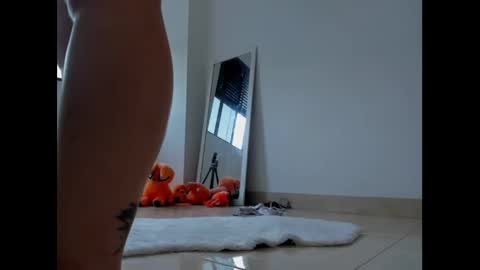 Snapshot of litlle_danni chatting on January 14, 10:34 pm Danni online show from January 14, 10:34 pm