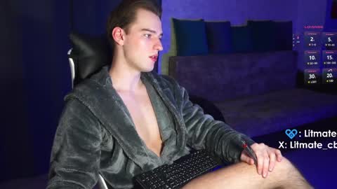 Snapshot of litmate chatting on March 9, 10:41 pm ask me online show from March 9, 10:41 pm