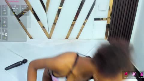 Snapshot of litte_ebony chatting on February 5, 6:48 pm Ashley online show from February 5, 6:48 pm
