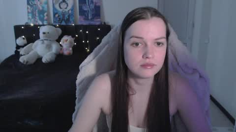 little__flowers online show from May 30, 9:30 am