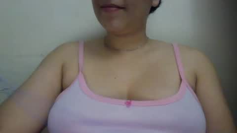 Snapshot of little_anef chatting on December 12, 7:41 am little_anef online show from December 12, 7:41 am