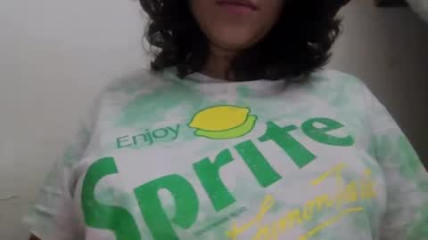 Snapshot of little_anef chatting on December 22, 6:37 pm little_anef online show from December 22, 6:37 pm