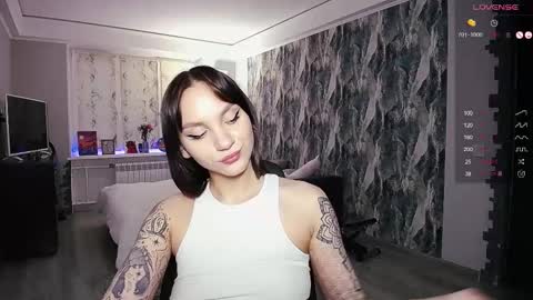 Birdy online show from February 9, 2:40 pm