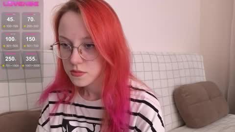 little_bliss online show from January 7, 10:48 pm