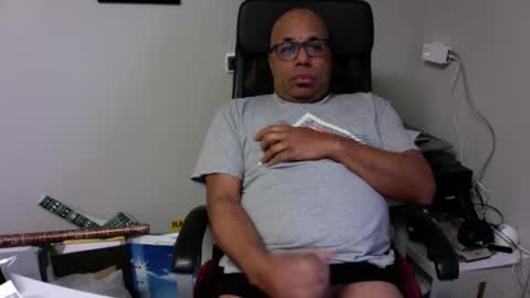 Snapshot of little_buddha chatting on January 9, 7:21 am Pure Black Power online show from January 9, 7:21 am