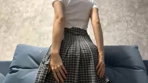 Viiola online show from January 6, 4:00 pm