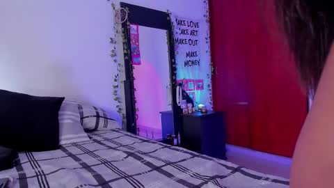 kayla  Instagram kayla 71082 online show from January 13, 4:59 pm