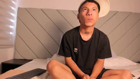 little_kris1 online show from October 20, 12:10 pm