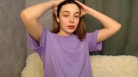 Snapshot of little_mia__ chatting on December 8, 8:58 pm Mia Im online every day 1530 PM in New York 2030 PM in London online show from December 8, 8:58 pm