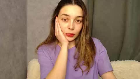 Snapshot of little_mia__ chatting on December 20, 8:23 pm Mia Im online every day 1530 PM in New York 2030 PM in London online show from December 20, 8:23 pm