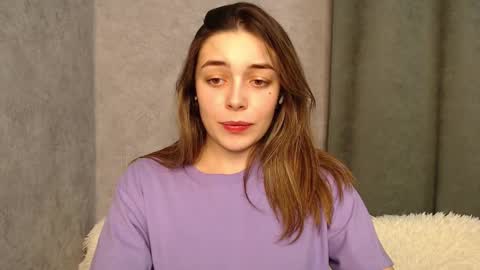 Snapshot of little_mia__ chatting on December 6, 8:45 pm Mia Im online every day 1530 PM in New York 2030 PM in London online show from December 6, 8:45 pm