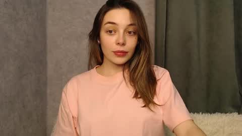 Snapshot of little_mia__ chatting on December 12, 8:32 pm Mia Im online every day 1530 PM in New York 2030 PM in London online show from December 12, 8:32 pm