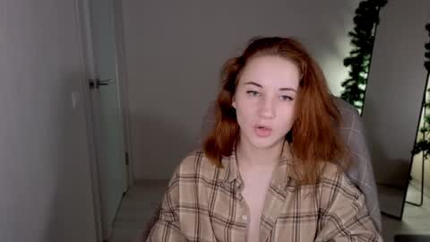 little_pretty_woman online show from January 31, 4:38 pm