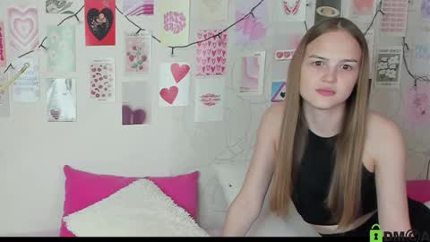 Kriss online show from November 28, 9:38 am