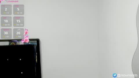 RAPUNSEL AND CAIN online show from October 15, 7:32 am