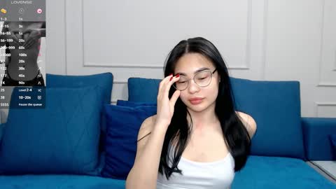 Snapshot of little_v1rgin_angel chatting on March 3, 5:31 pm Kwan online show from March 3, 5:31 pm
