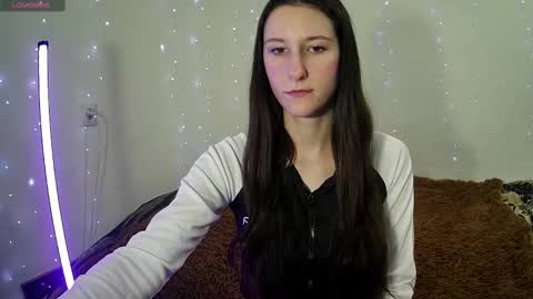 LittleAhWitch online show from March 5, 10:33 am