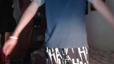 littlealien7 online show from January 23, 11:05 pm