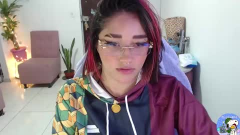 Snapshot of littleangelx_m chatting on December 4, 6:49 am Daniela online show from December 4, 6:49 am