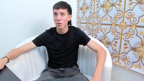 DANNY online show from December 16, 5:08 pm