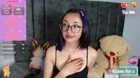 Snapshot of littlee__bunny chatting on September 10, 1:34 pm your little bunny online show from September 10, 1:34 pm