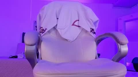 Angel  online show from February 3, 2:53 am