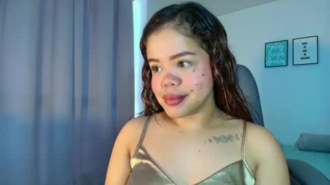 Sophie online show from December 31, 1:30 pm