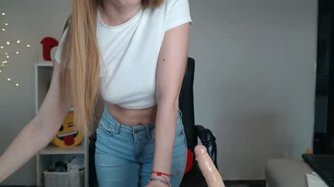 Your little flower  online show from March 6, 12:37 pm