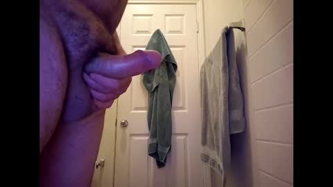 littleguyy888 online show from May 19, 10:39 pm