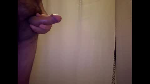 littleguyy888 online show from December 15, 1:40 pm