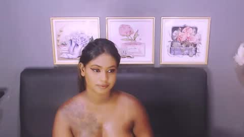 littleindianmilf online show from January 30, 9:25 am
