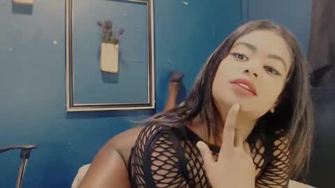 littleindianmilf online show from September 30, 10:37 am