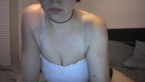 Snapshot of littlejessielov chatting on December 16, 7:26 am Jessie online show from December 16, 7:26 am