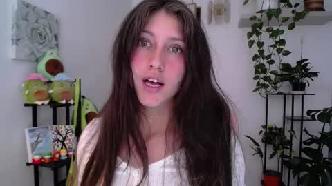 Snapshot of littlelaksmi chatting on March 12, 10:07 pm Laksmi online show from March 12, 10:07 pm