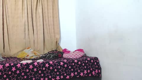  Mia online show from September 29, 11:48 pm