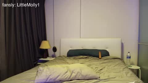 Little Molly online show from November 6, 4:21 pm