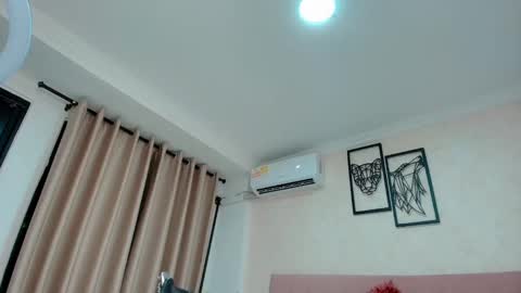 Sarahs Room online show from February 27, 1:30 am