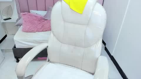  sofii  online show from November 18, 9:40 pm